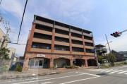 ＪＲ片町線忍ケ丘駅まで徒歩4分