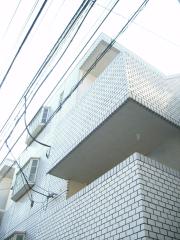 京急本線八丁畷駅まで徒歩13分