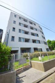 コスモリード新宿余丁町