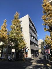 東京メトロ有楽町線護国寺駅まで徒歩8分