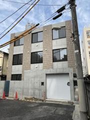 ＪＲ山手線代々木駅まで徒歩13分