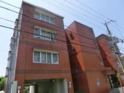 地下鉄西神・山手線伊川谷駅までバス約2分 徒歩10分