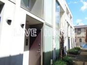 都営大江戸線西新宿五丁目駅まで徒歩4分