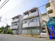 近鉄難波・奈良線菖蒲池駅まで徒歩8分