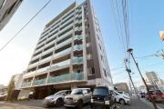 BLOCK TOWER