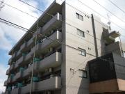 ＪＲ南武線武蔵新城駅まで徒歩20分