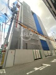 地下鉄御堂筋線心斎橋駅まで徒歩7分