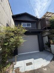 西板持町ガレージハウス