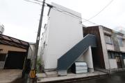 Tom′s Tenement 3（トムズテネメ