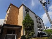近鉄難波・奈良線学園前駅まで徒歩15分