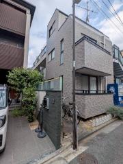 東京メトロ丸ノ内線本郷三丁目駅まで徒歩5分