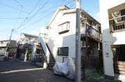 京王相模原線京王稲田堤駅まで徒歩4分