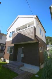 西山ガーデンD棟