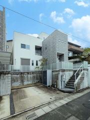 福岡市中央区輝国戸建2