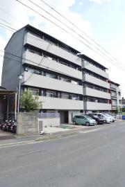 阪急京都線西京極駅まで徒歩8分