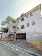 近鉄難波・奈良線瓢箪山駅まで徒歩7分