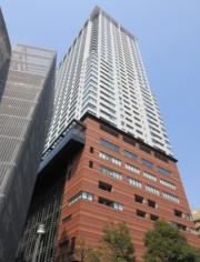 クロスエアタワー