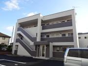 ＪＲ東海道本線茅ケ崎駅までバス約13分 徒歩1分