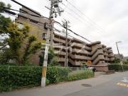 阪急千里線千里山駅まで徒歩11分