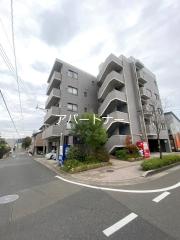 ＪＲ指宿枕崎線鹿児島中央駅まで徒歩25分