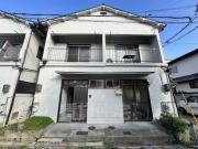 阪急京都線高槻市駅までバス約6分 徒歩2分