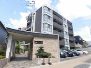 地下鉄御堂筋線江坂駅まで徒歩9分