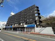 京阪本線枚方市駅までバス約23分 徒歩2分