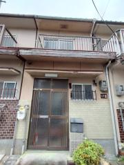 淀新町112-25貸家