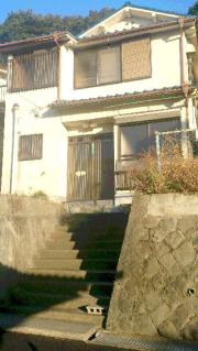 鳴神戸建て