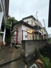 深田台8番地貸家