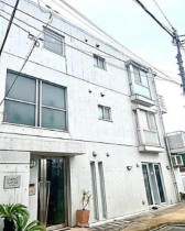 東京メトロ日比谷線広尾駅まで徒歩13分