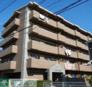 地下鉄箱崎線貝塚駅まで徒歩7分