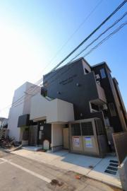西鉄天神大牟田線雑餉隈駅まで徒歩3分