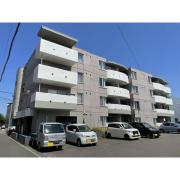 ＪＲ函館本線手稲駅までバス約9分 徒歩1分