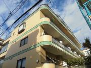 都営大江戸線中野坂上駅まで徒歩10分