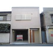 近鉄大阪線鶴橋駅まで徒歩6分