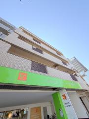 広島電鉄宇品線日赤病院前駅まで徒歩3分