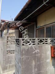 上新地町2丁目14-9連棟貸家