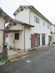 辻井二丁目石森貸家