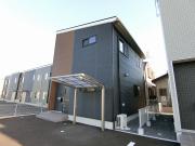 クレスト D号室