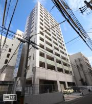 ヴァレーレ県庁前