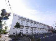 東武伊勢崎・大師線獨協大学前駅まで徒歩13分