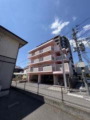 ＪＲ山陽本線福山駅まで徒歩11分