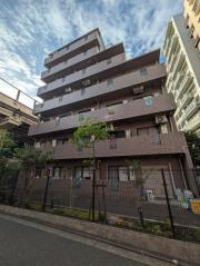 東京メトロ有楽町線護国寺駅まで徒歩6分