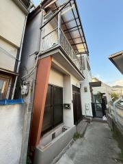 関守町2丁目貸家