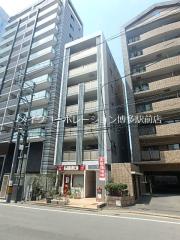 西鉄天神大牟田線薬院駅まで徒歩3分