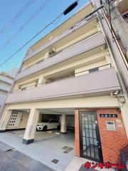 広島電鉄宇品線広電本社前駅まで徒歩7分