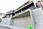 東急東横線妙蓮寺駅まで徒歩13分