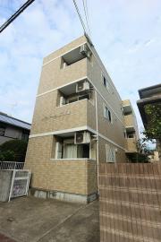 地下鉄七隈線六本松駅まで徒歩9分