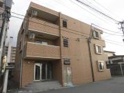 ファミーユ小白川